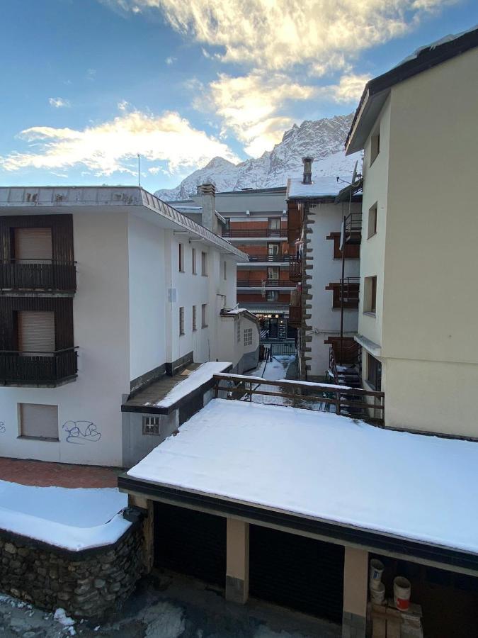 L'Altra Casa Del Cervino Leilighet Breuil-Cervinia Eksteriør bilde